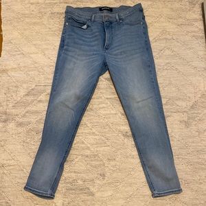 Express Size 10R. High rise legging Jean